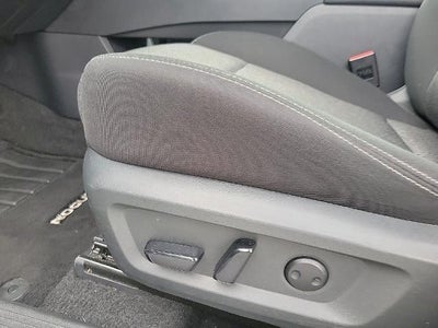2025 Nissan Rogue FWD SV