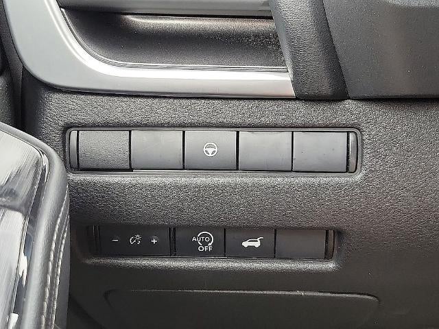 2025 Nissan Rogue FWD SV