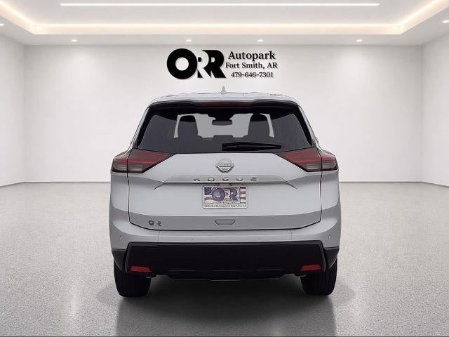 2025 Nissan Rogue FWD SV