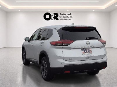 2025 Nissan Rogue FWD SV