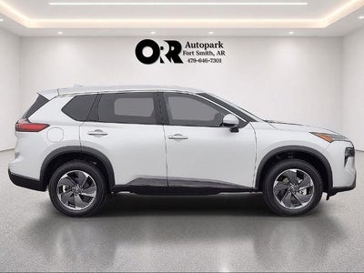 2025 Nissan Rogue FWD SV