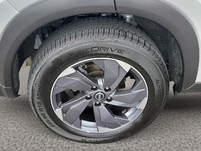 2025 Nissan Rogue FWD SV