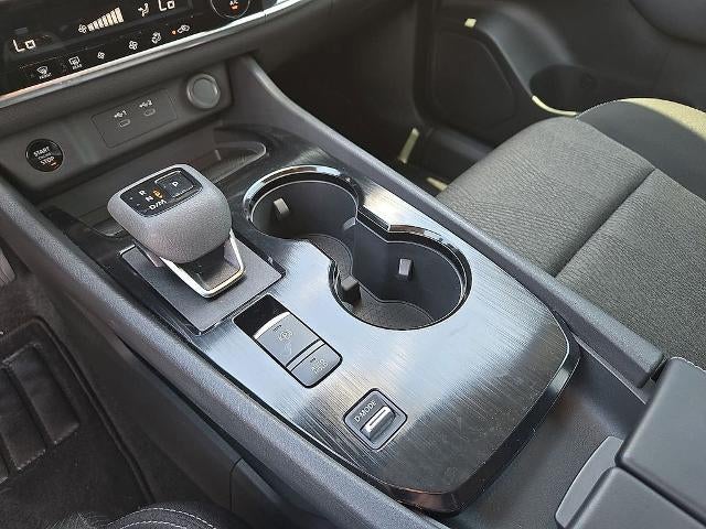 2025 Nissan Rogue FWD SV