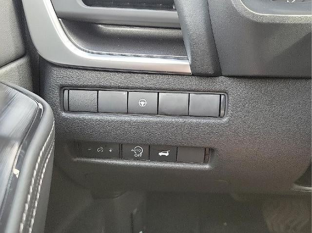 2026 Nissan Rogue FWD SV *Ltd Avail*