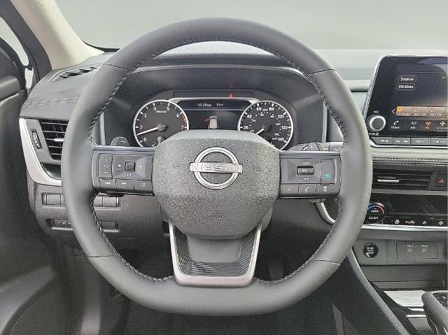 2026 Nissan Rogue FWD SV *Ltd Avail*