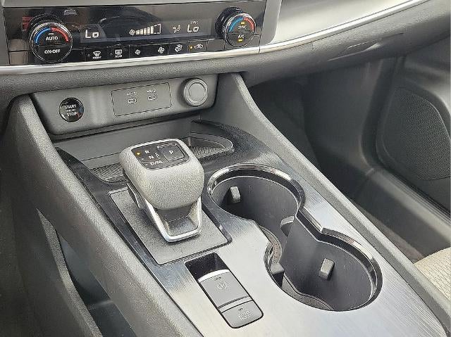 2025 Nissan Rogue FWD SV