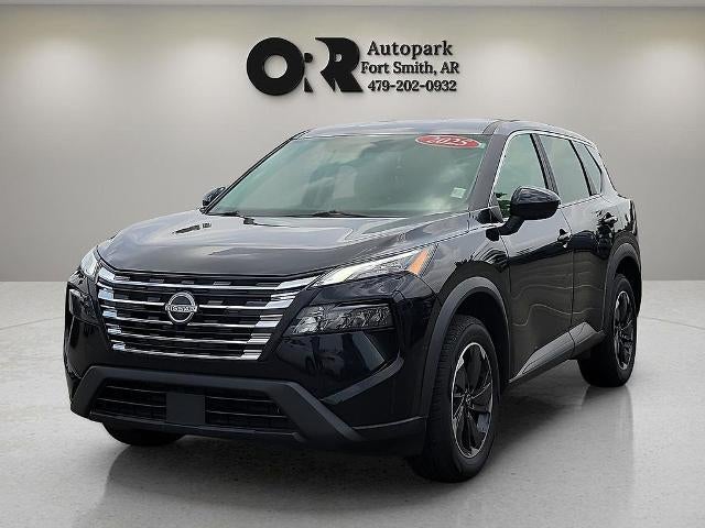 2025 Nissan Rogue FWD SV