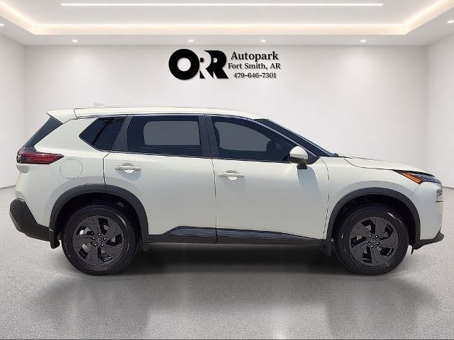 2022 Nissan Rogue FWD SV