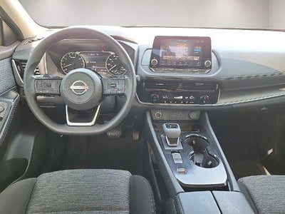 2022 Nissan Rogue FWD SV