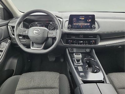 2025 Nissan Rogue FWD SV
