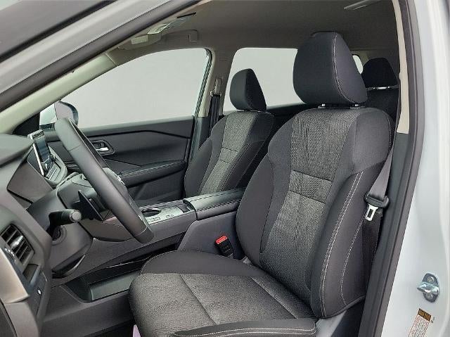 2025 Nissan Rogue FWD SV