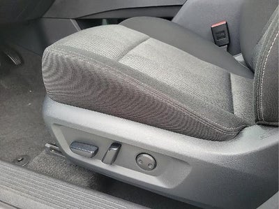 2025 Nissan Rogue FWD SV