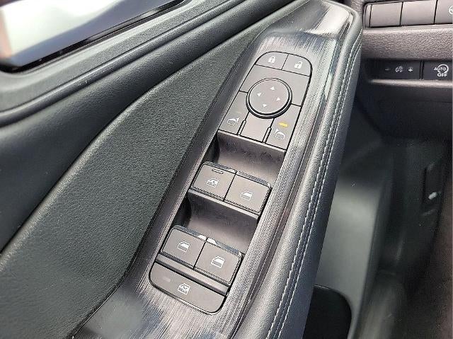 2025 Nissan Rogue FWD SV