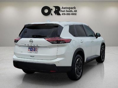 2025 Nissan Rogue FWD SV