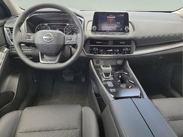2025 Nissan Rogue FWD SV