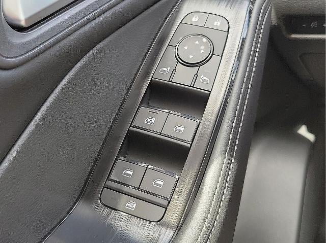2025 Nissan Rogue FWD SV