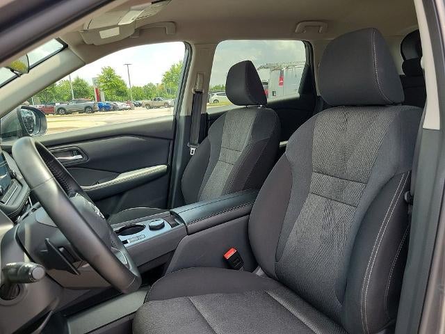 2025 Nissan Rogue AWD SV