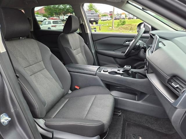 2025 Nissan Rogue AWD SV