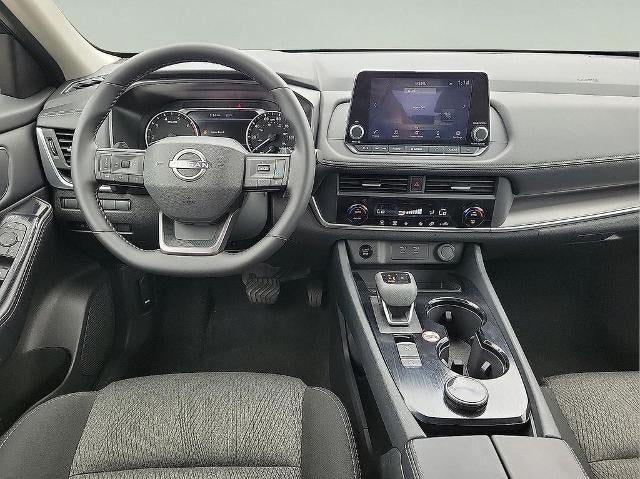 2025 Nissan Rogue AWD SV