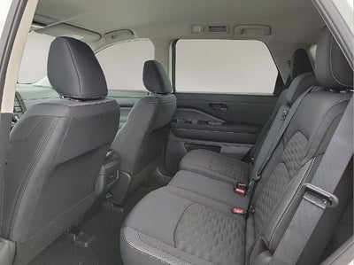 2025 Nissan Pathfinder S 4WD