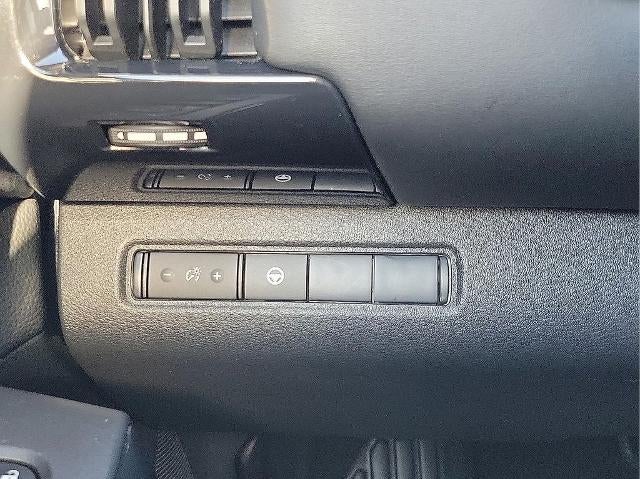 2024 Nissan Pathfinder SV 2WD