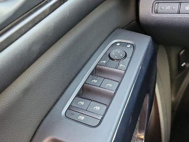 2024 Nissan Pathfinder SV 2WD