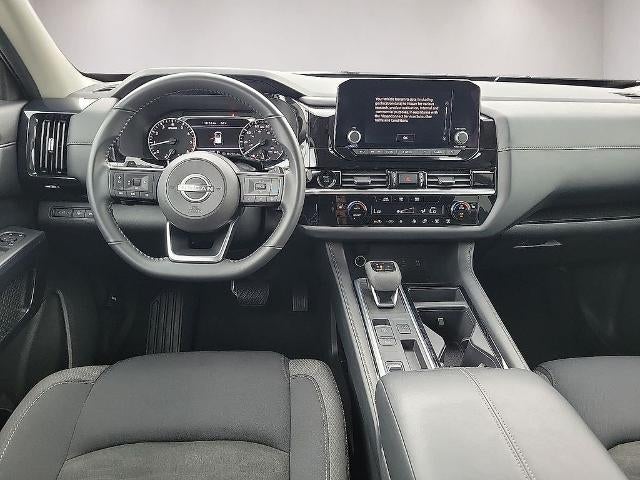 2025 Nissan Pathfinder SV 2WD