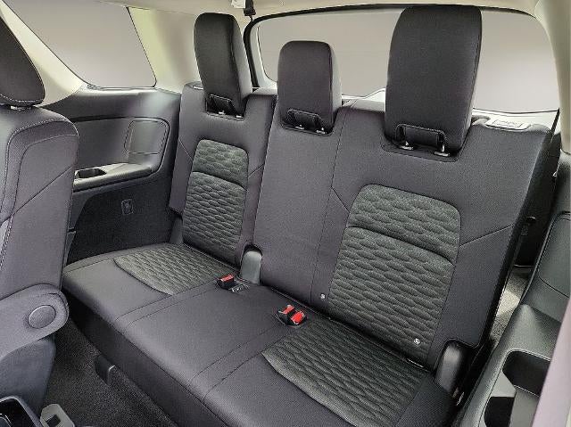 2024 Nissan Pathfinder SV 2WD