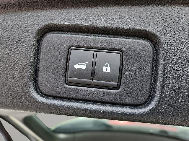 2024 Nissan Pathfinder SV 2WD