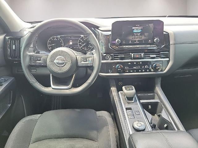 2024 Nissan Pathfinder SV 4WD