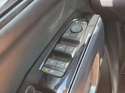 2023 Nissan Pathfinder SL 2WD