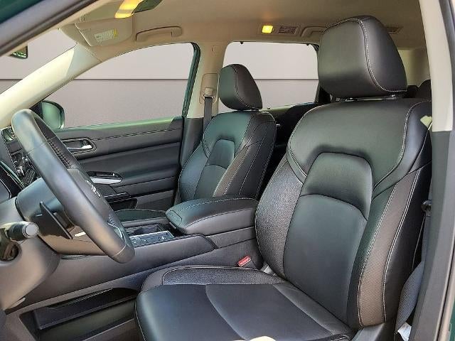 2023 Nissan Pathfinder SL 2WD