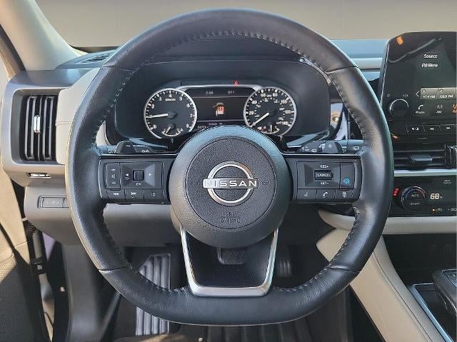 2023 Nissan Pathfinder SL 2WD