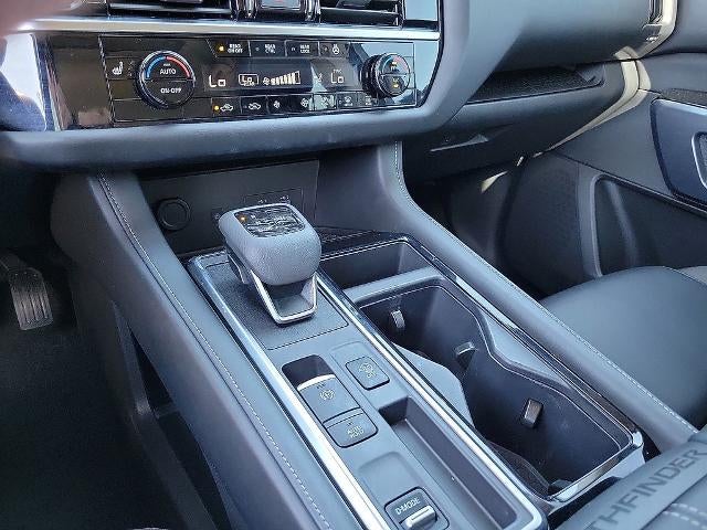 2023 Nissan Pathfinder SL 2WD
