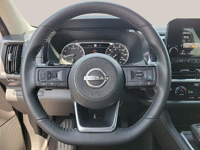 2023 Nissan Pathfinder SL 4WD