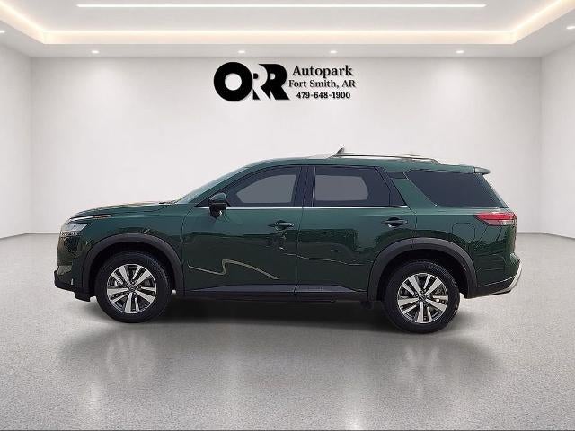 2023 Nissan Pathfinder SL 4WD