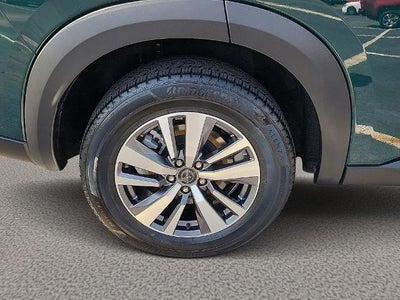 2023 Nissan Pathfinder SL 4WD