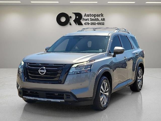 2023 Nissan Pathfinder SL 4WD