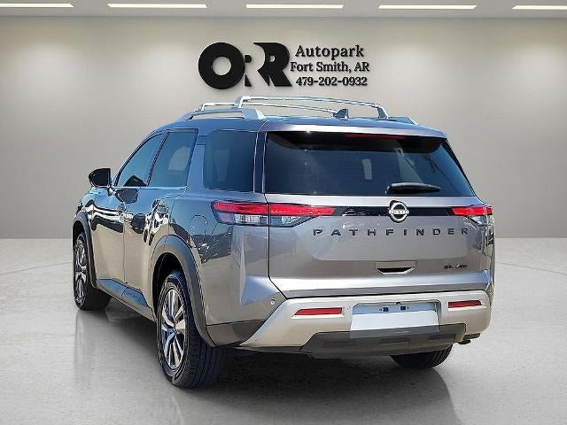 2023 Nissan Pathfinder SL 4WD