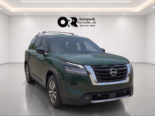 2023 Nissan Pathfinder SL 4WD