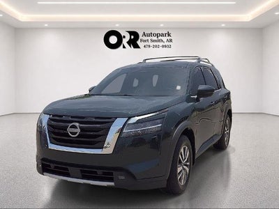 2023 Nissan Pathfinder SL 4WD
