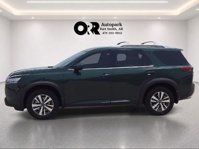 2023 Nissan Pathfinder SL 4WD