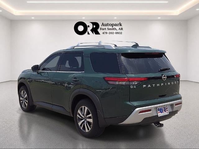 2023 Nissan Pathfinder SL 4WD