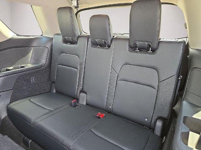 2023 Nissan Pathfinder SL 4WD