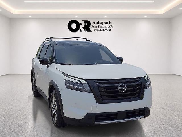 2023 Nissan Pathfinder SL 4WD