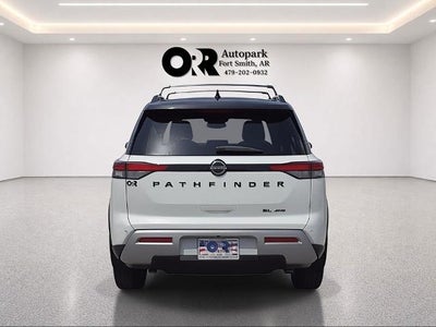 2023 Nissan Pathfinder SL 4WD