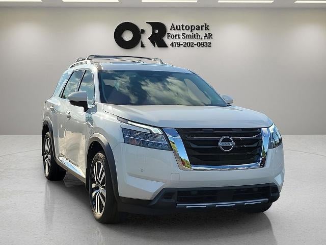 2024 Nissan Pathfinder Platinum 2WD