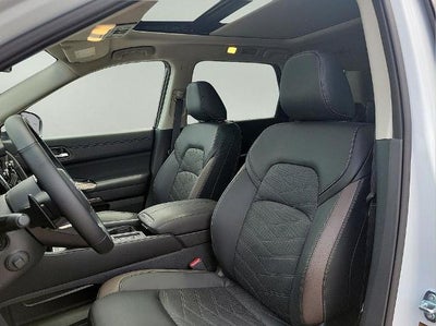 2025 Nissan Pathfinder Platinum 2WD