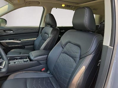2024 Nissan Pathfinder Platinum 4WD