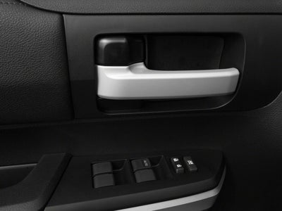 2017 Toyota Tundra 4WD 4WD SR5 CrewMax 5.5' Bed 5.7L FFV (SE)